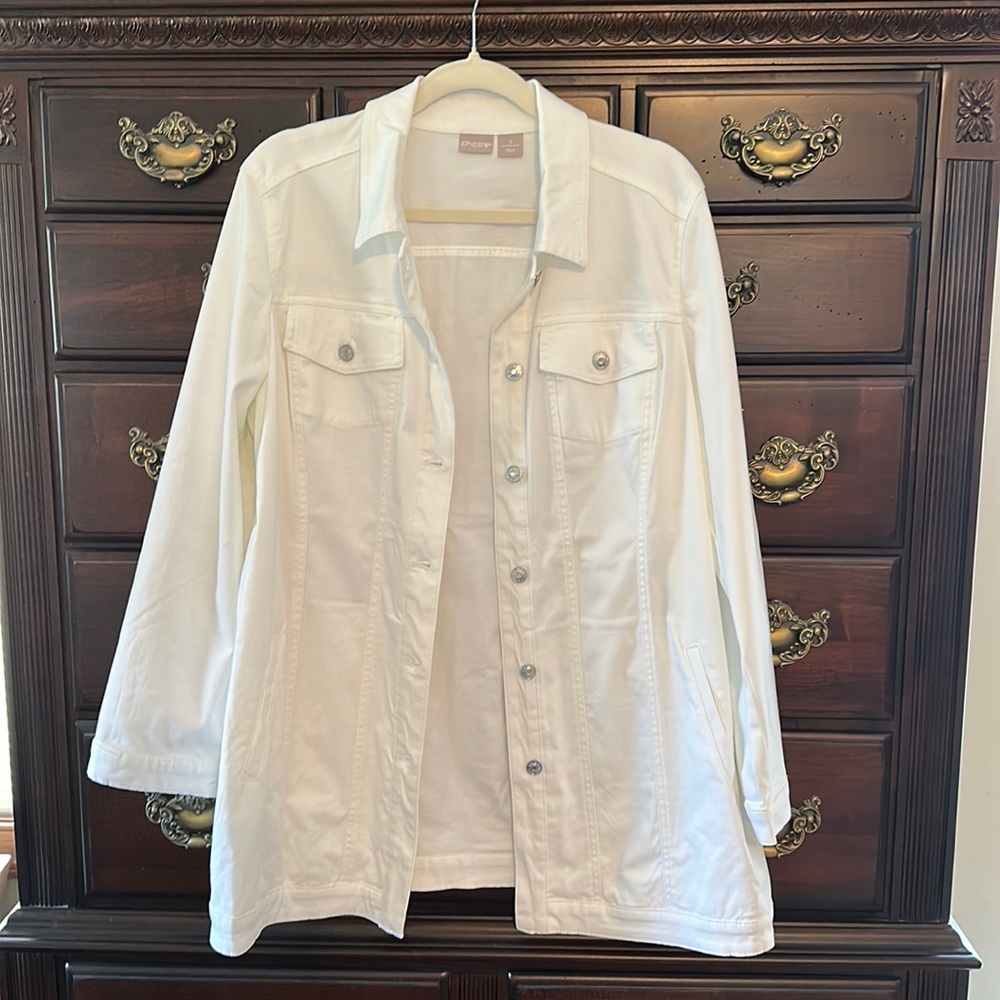 Womens Chico’s size 3 (18) white demon jacket.